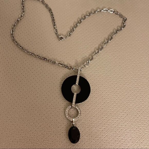 Cache Beautiful necklace - Picture 7 of 14